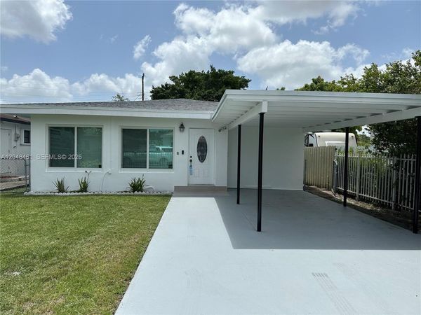 400 NW 61st Ave , Miami, FL 33126