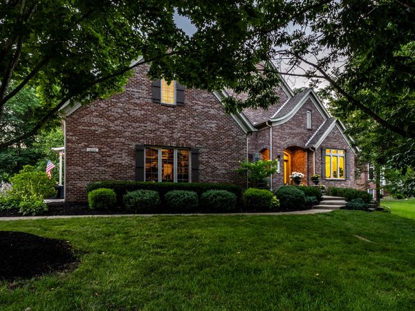 4214 Riverbirch Run, Zionsville, IN 46077