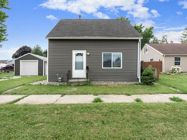 1810 1st Avenue SE, Austin, MN 55912