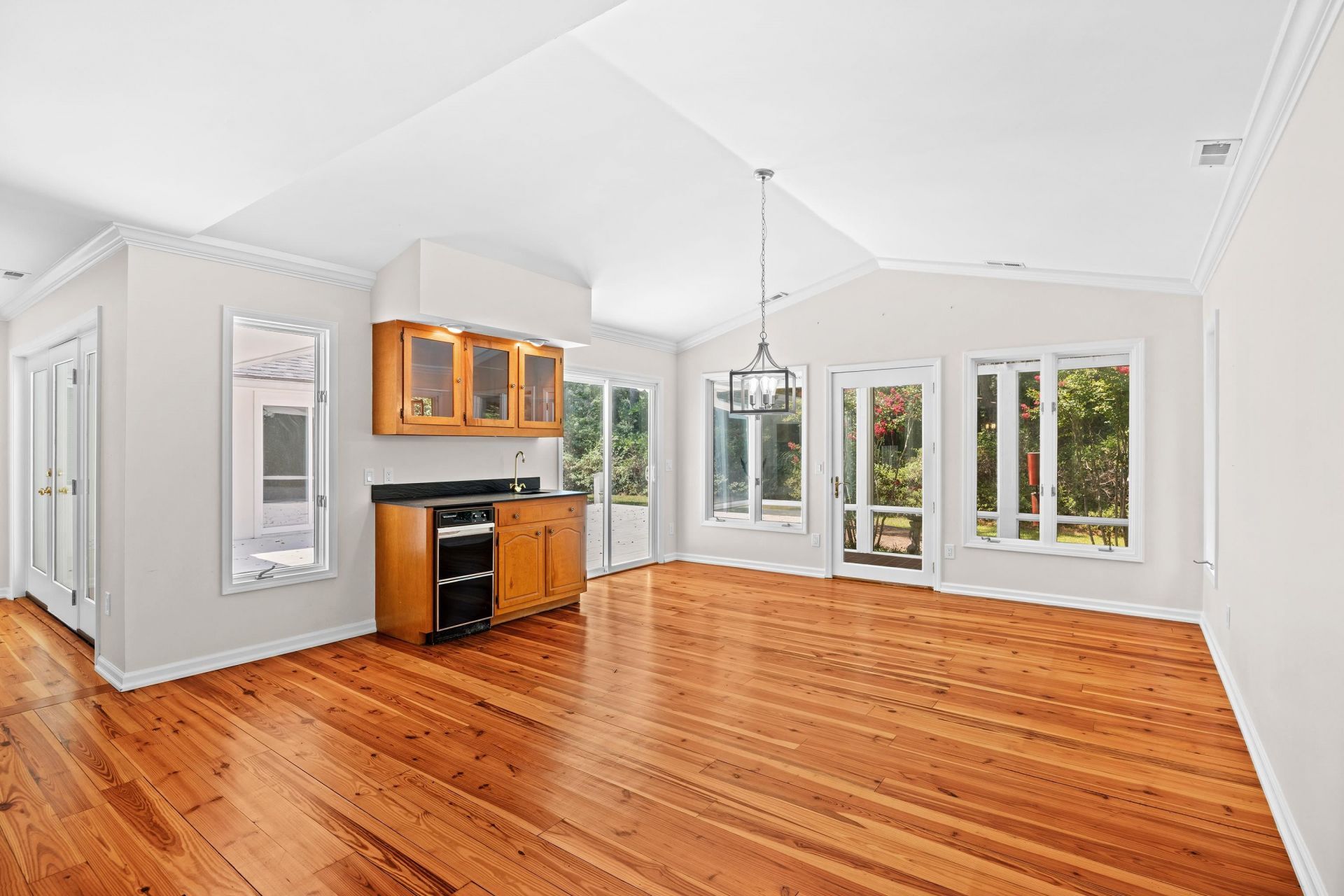 2279 Waverly Rd. Photo 16