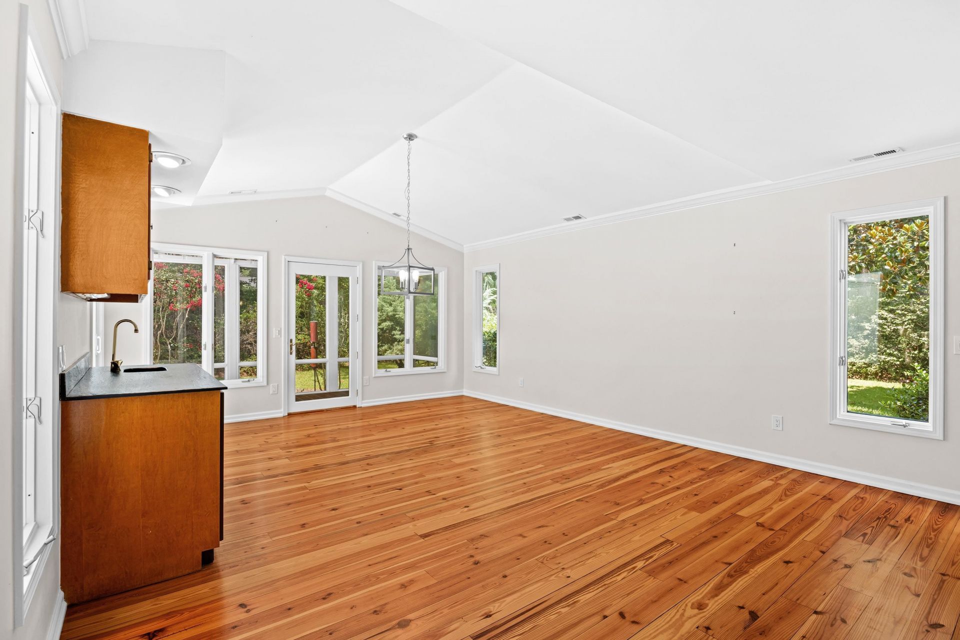 2279 Waverly Rd. Photo 18