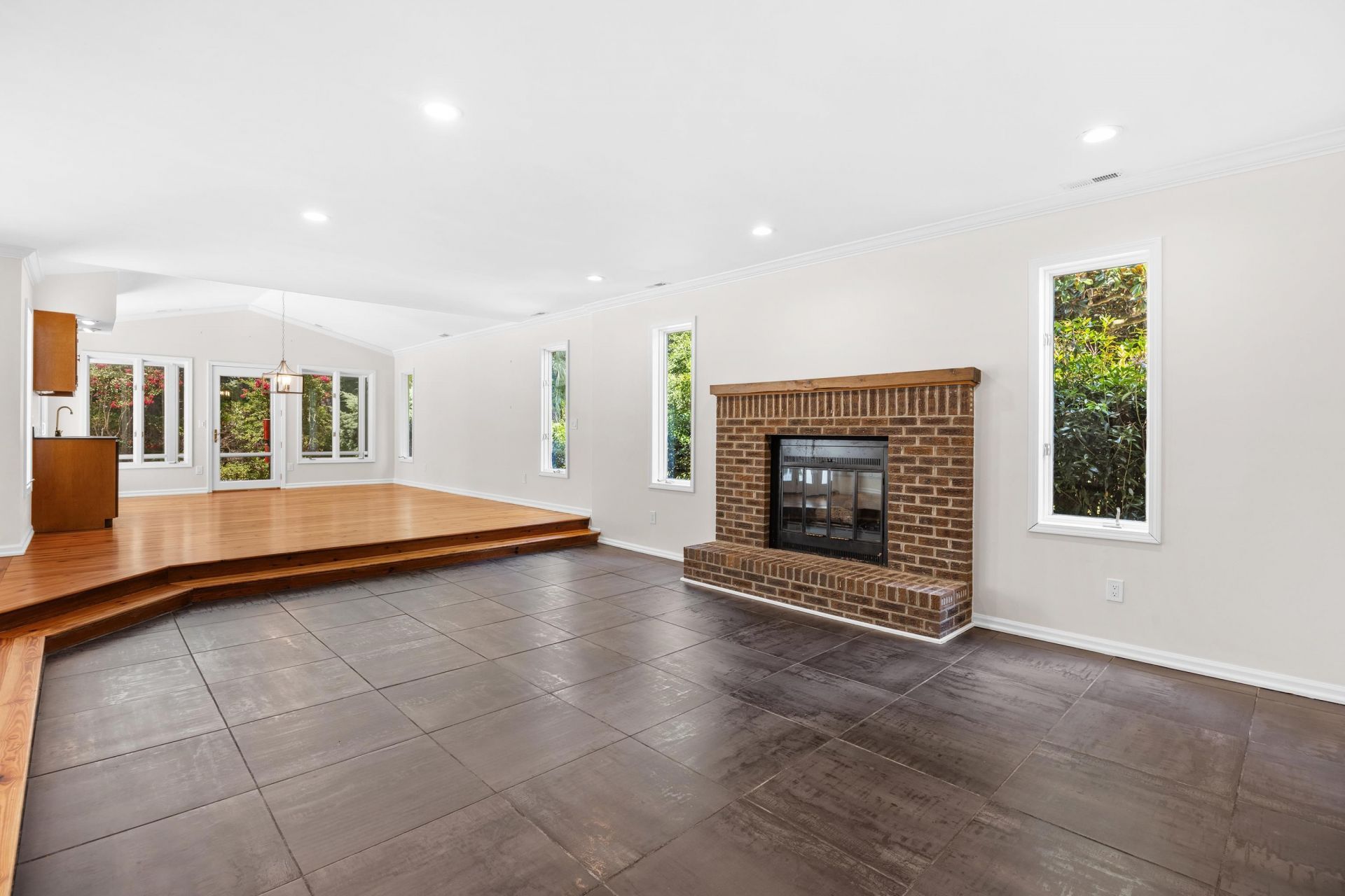 2279 Waverly Rd. Photo 7