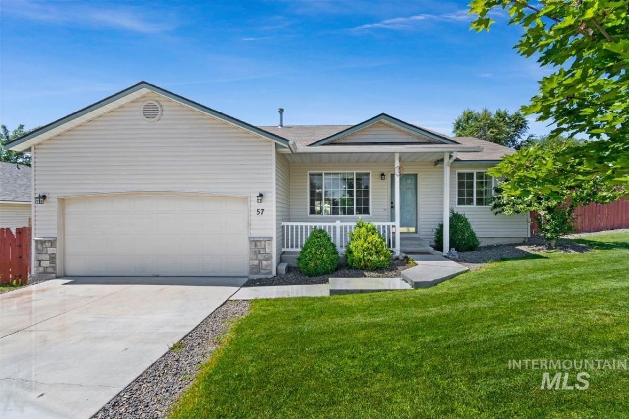 57 S Camden St, Nampa, ID 83651 Main Photo