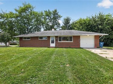 4450 Lambeth Drive, Huber Heights, OH 45424