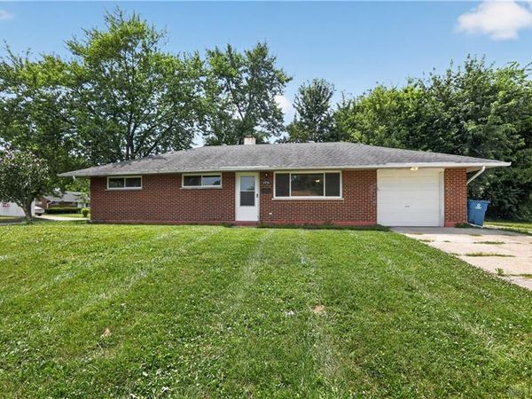 4450 Lambeth Drive, Huber Heights, OH 45424