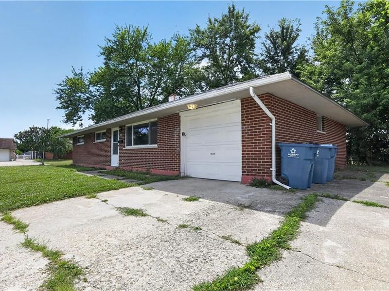 4450 Lambeth Drive, Huber Heights, OH 45424 Photo 6