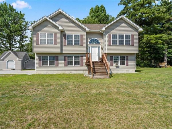 123 Meadow Lane, Highgate, VT 05459