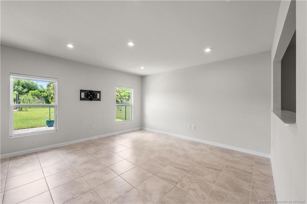 359 Clementine Road , Fort Pierce, FL 34981 Photo