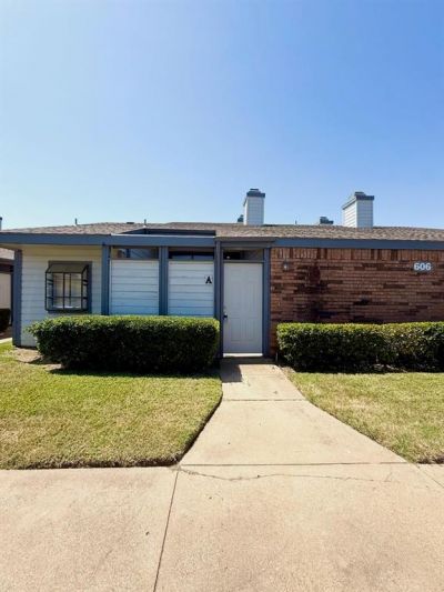 606 Bellaire Drive, Unit A, Hurst, TX 76053 Main Photo