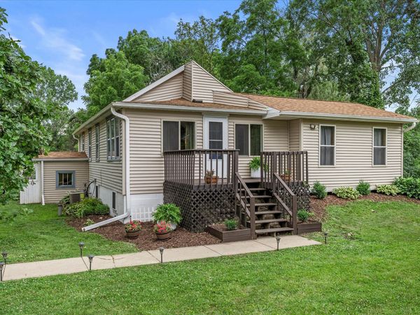 24925 Jackson St, Dover, WI 53139