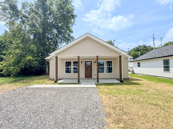 127 Foxall St , Hartsville, TN 37074