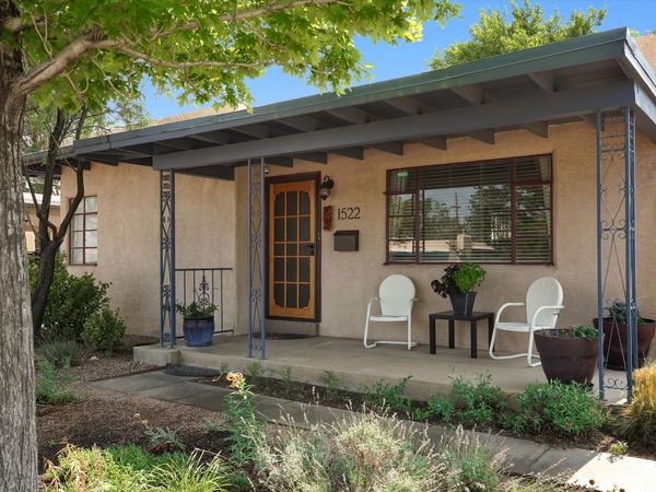1522 Hermosa Drive NE, Albuquerque, NM 87110