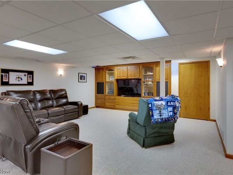 6974 N Renwood Road, Independence, OH 44131 Photo 27
