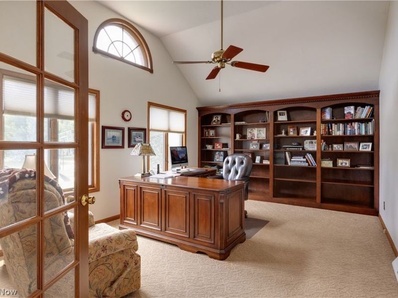 6974 N Renwood Road, Independence, OH 44131 Photo 3