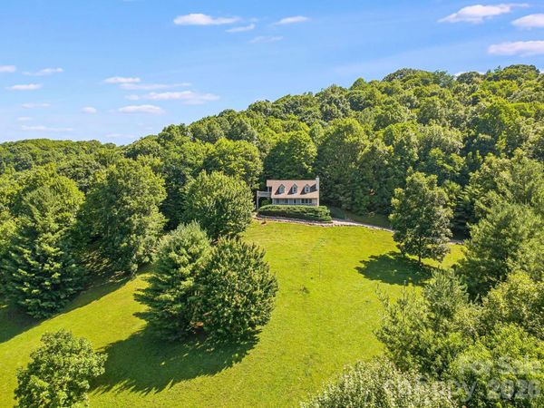 299 Basswood Road , Hot Springs, NC 28743