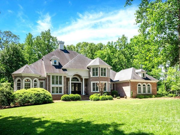 6052 Oxfordshire Road, Waxhaw, NC 28173