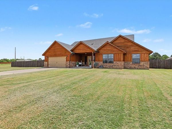 6122 Kitty Hawk Road, Blanchard, OK 73010