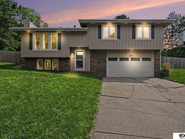 1616 S 162 Circle, Omaha, NE 68138