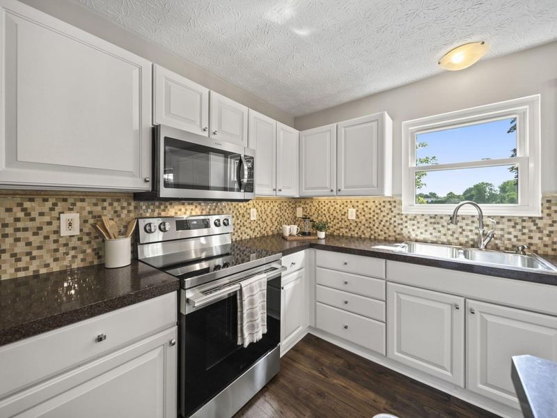 2155 Parklawn Drive, Lewis Center, OH 43035 Photo 10
