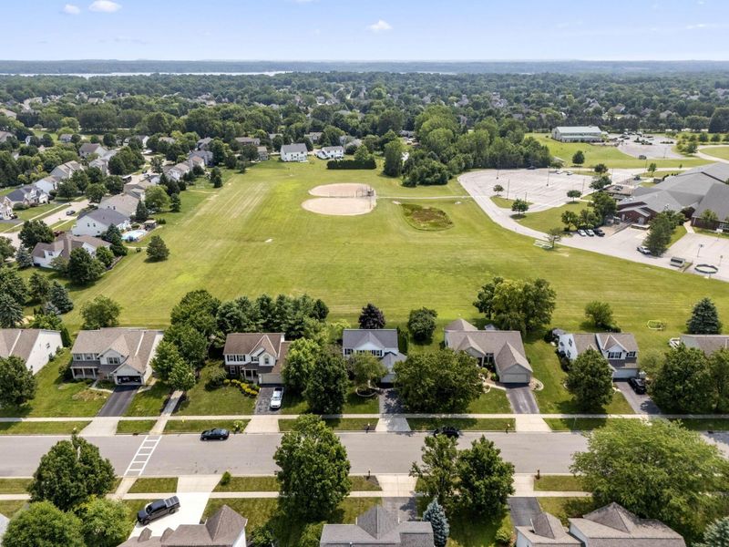 2155 Parklawn Drive, Lewis Center, OH 43035 Photo 41