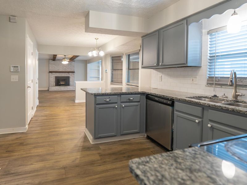 13182 Summerfield Way , Pickerington, OH 43147 Photo 6