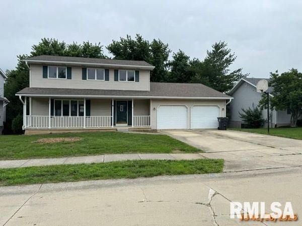 2 Blakeridge Place, Mt Zion, IL 62549