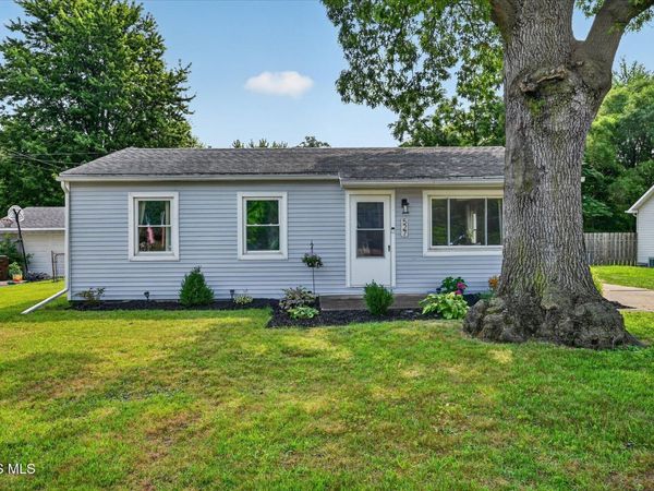 527 Favony Avenue, Holland, OH 43528