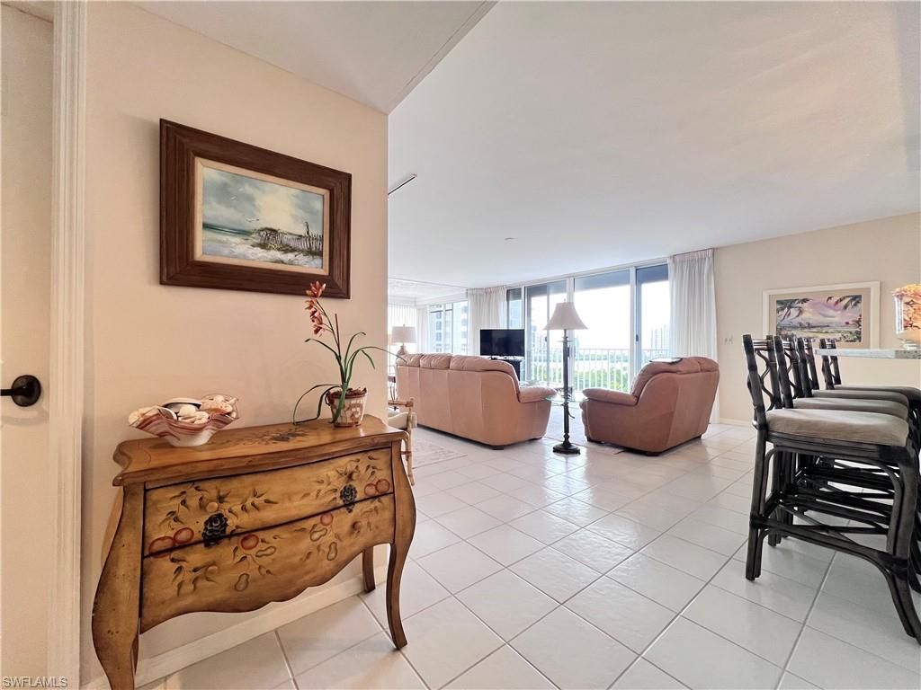 5550 Heron Point Dr , Unit 704, Naples, FL 34108 Photo