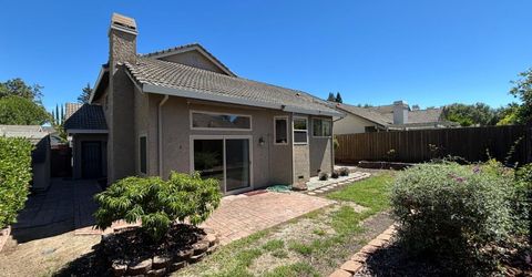 385 Hatteras Way, Sacramento, CA 95831 Photo