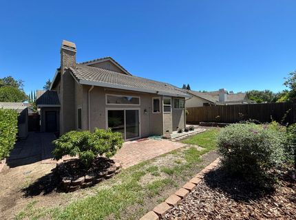 385 Hatteras Way, Sacramento, CA 95831 Photo