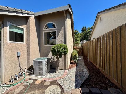 385 Hatteras Way, Sacramento, CA 95831 Photo