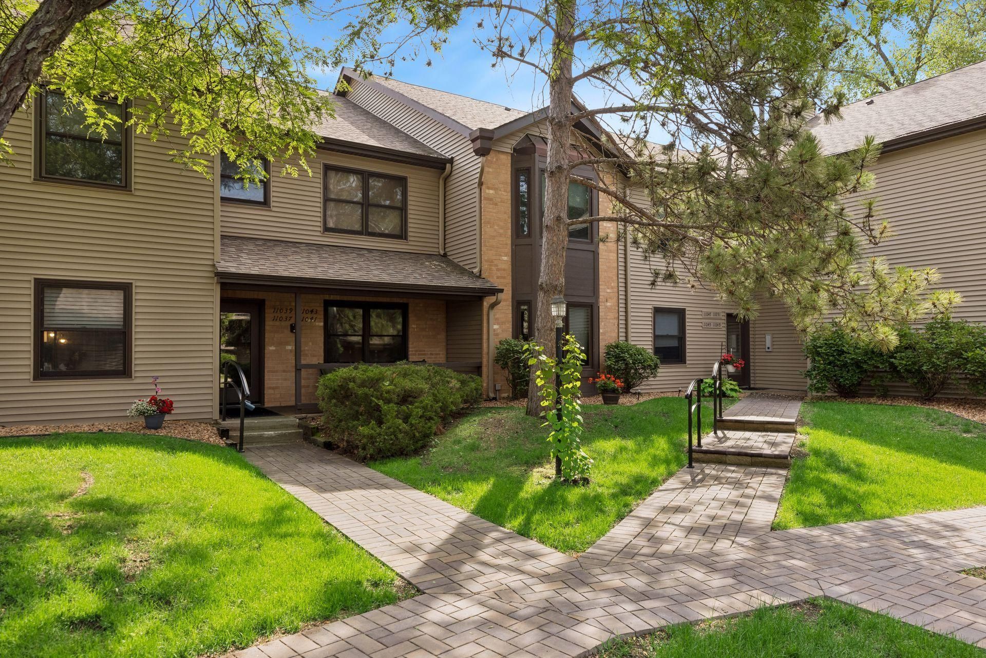 11041 Oregon Circle, Unit 53, Bloomington, MN 55438 Main Photo