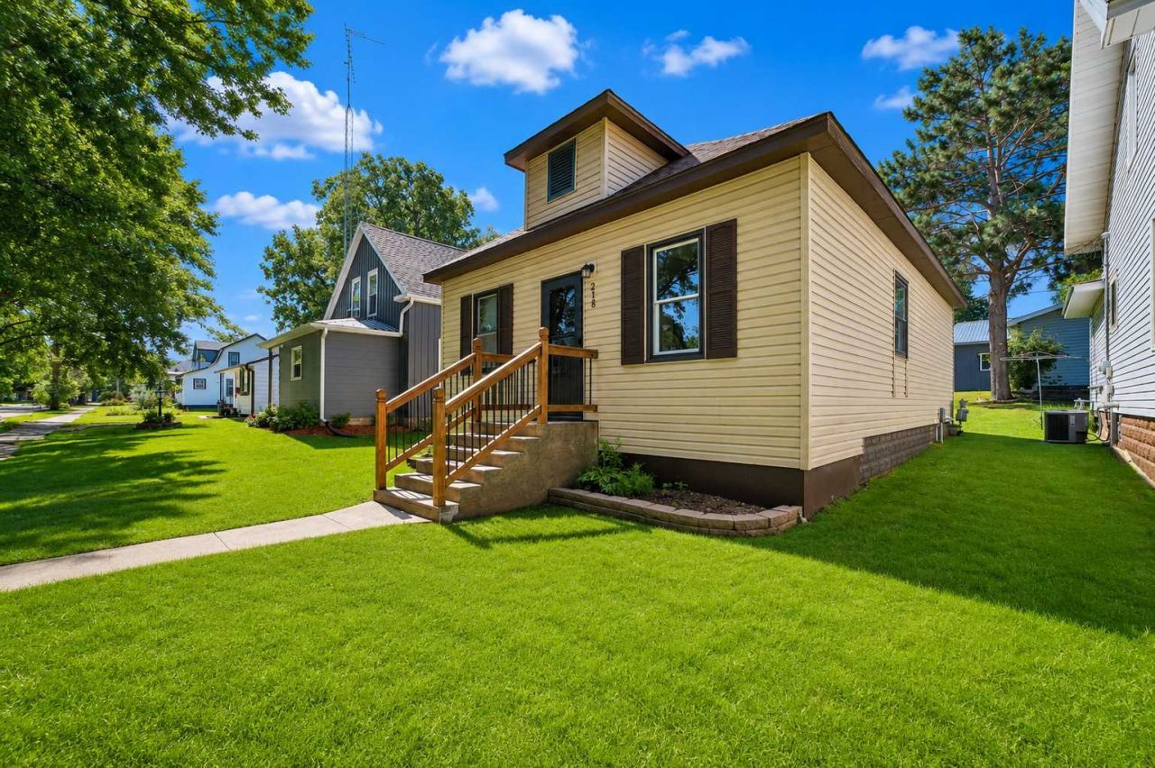 218 2nd Street NW, Crosby, MN 56441