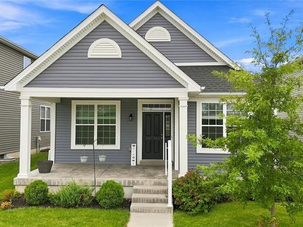 714 Alban Alley, St Charles, MO 63368