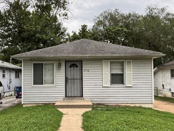 9710 Balboa Drive , St Louis, MO 63136