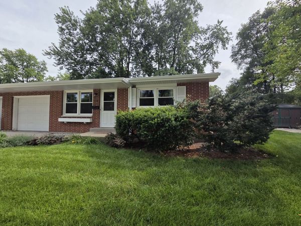 426 Fisk Avenue , DeKalb, IL 60115