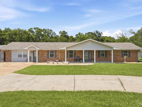 1510 W Detroit Blvd, Pensacola, FL 32534