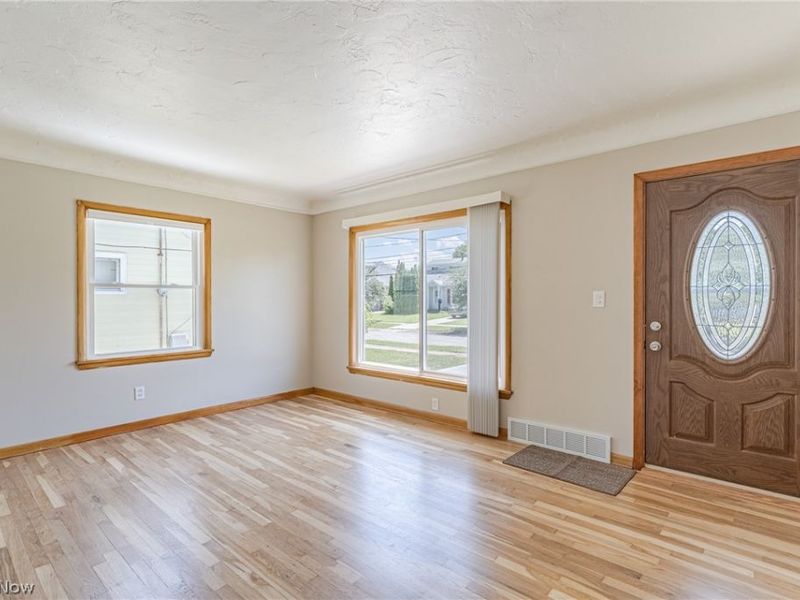 12408 Sprecher Avenue, Cleveland, OH 44135 Photo 3