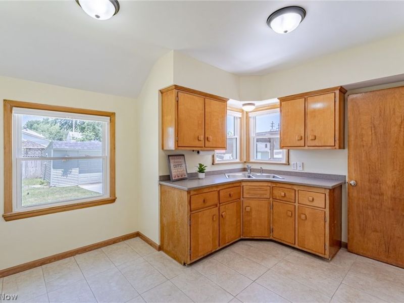 12408 Sprecher Avenue, Cleveland, OH 44135 Photo 7