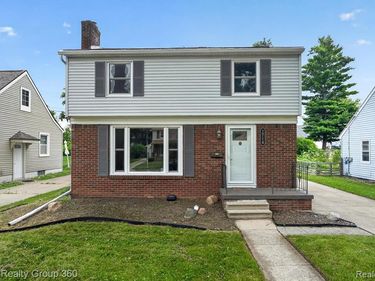 1714 Cooper Avenue, Lansing, MI 48910