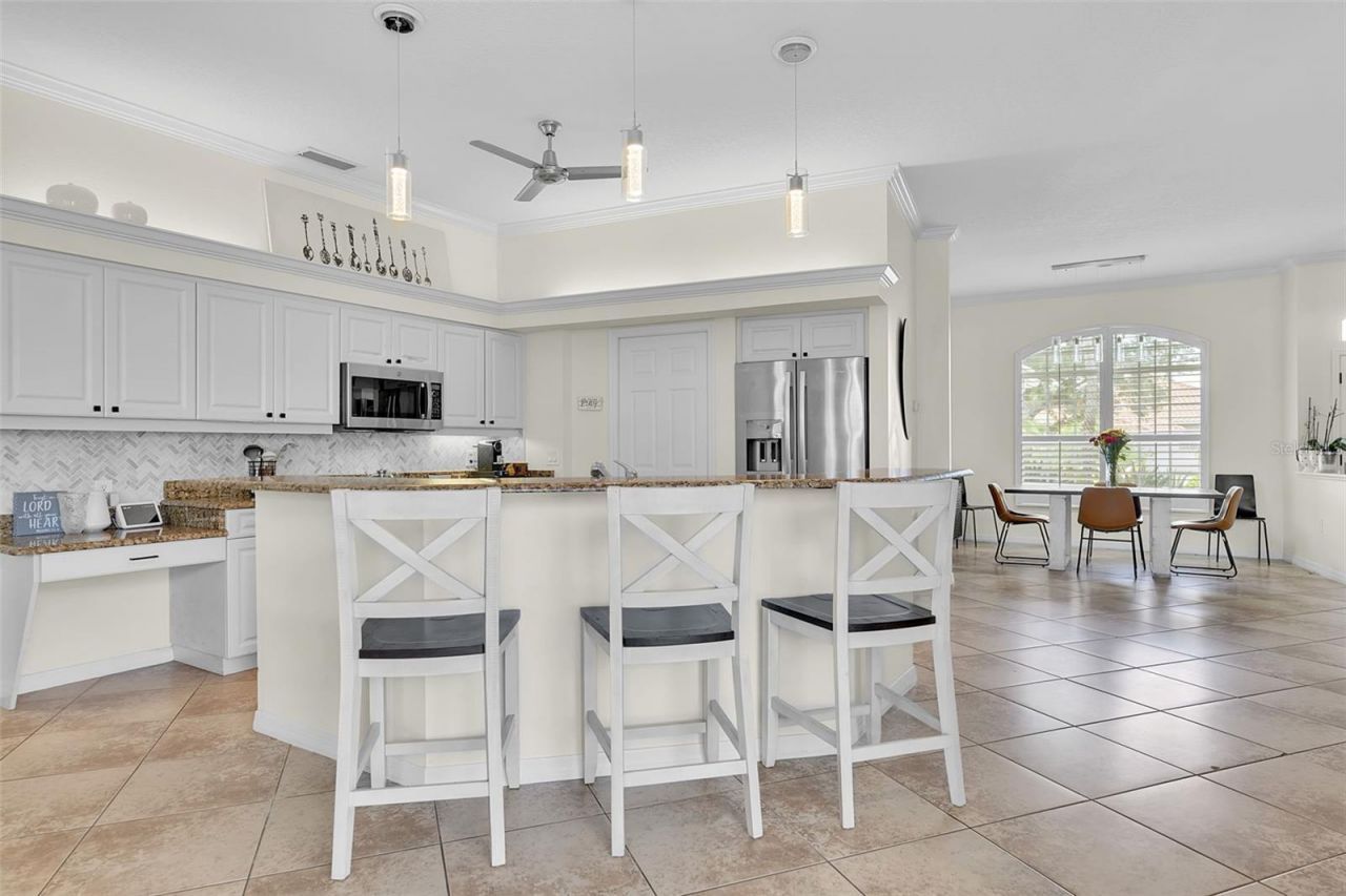 6817 Corral Circle, Sarasota, FL 34243 Photo
