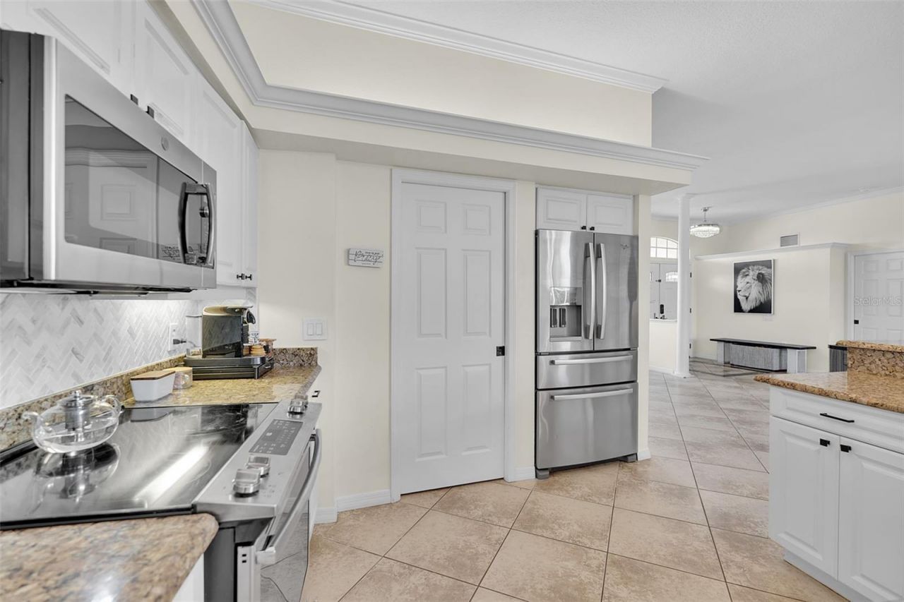 6817 Corral Circle, Sarasota, FL 34243 Photo