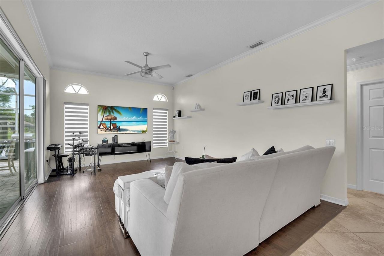6817 Corral Circle, Sarasota, FL 34243 Photo