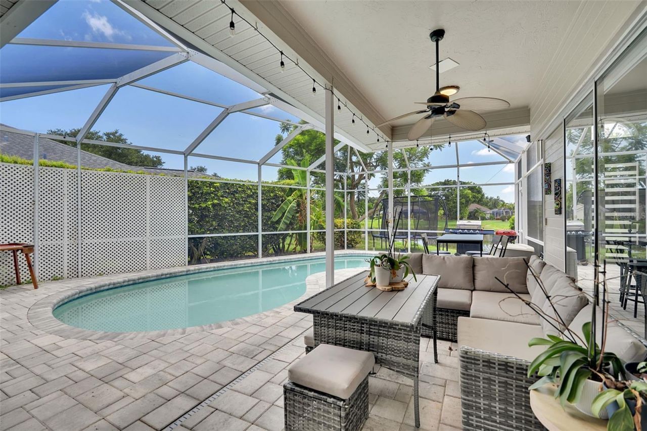 6817 Corral Circle, Sarasota, FL 34243 Photo