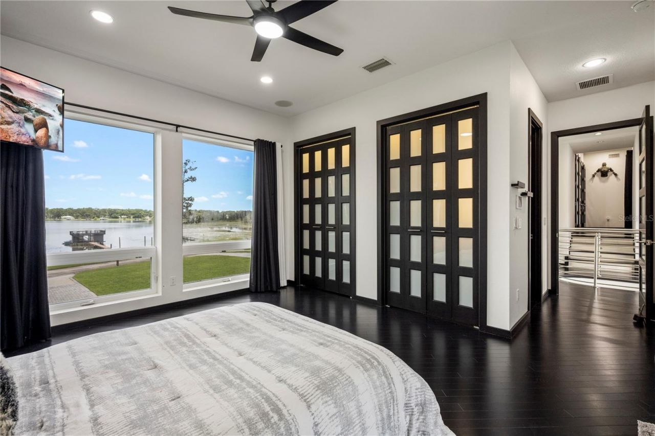 736 Lake Winnemissett Drive, Deland, FL 32724 Photo