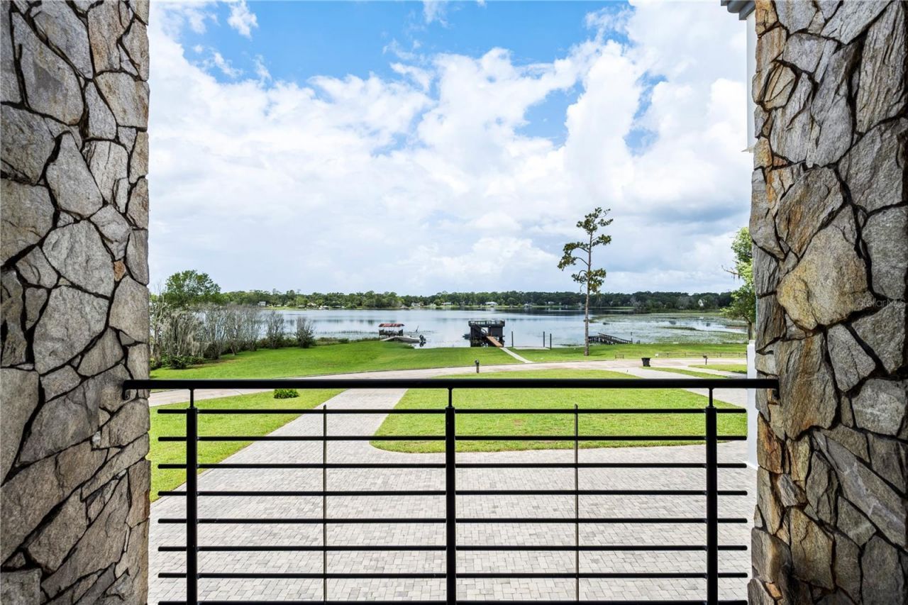 736 Lake Winnemissett Drive, Deland, FL 32724 Photo