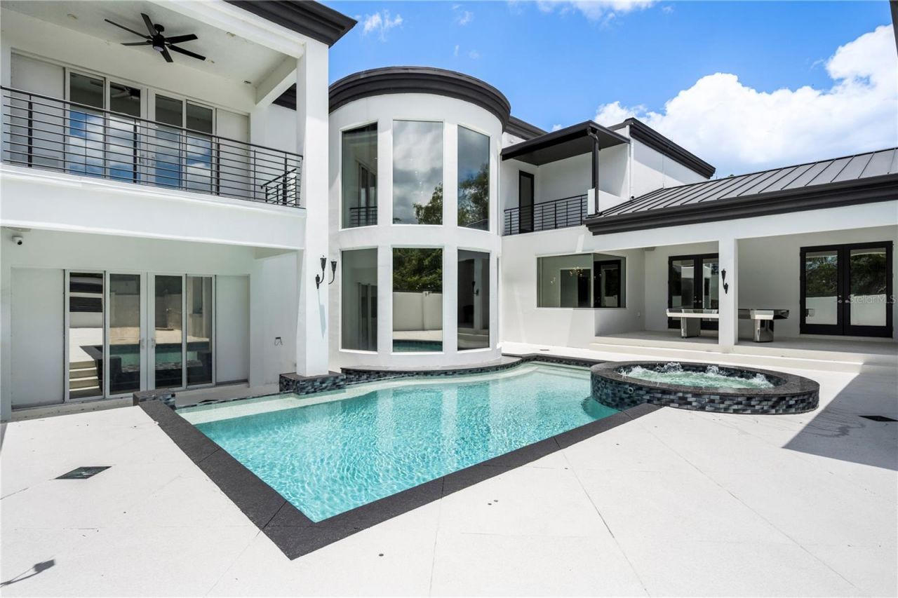 736 Lake Winnemissett Drive, Deland, FL 32724 Photo
