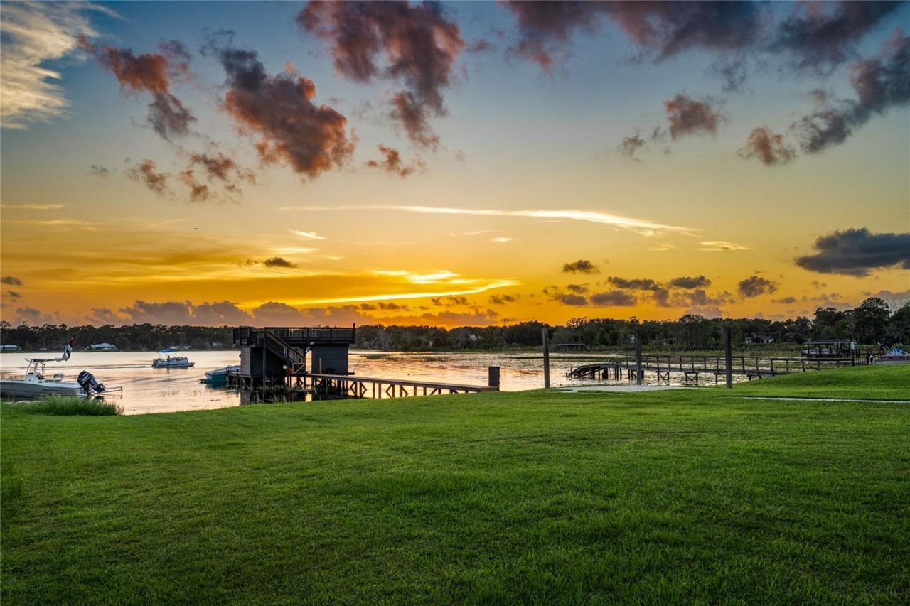 736 Lake Winnemissett Drive, Deland, FL 32724 Photo
