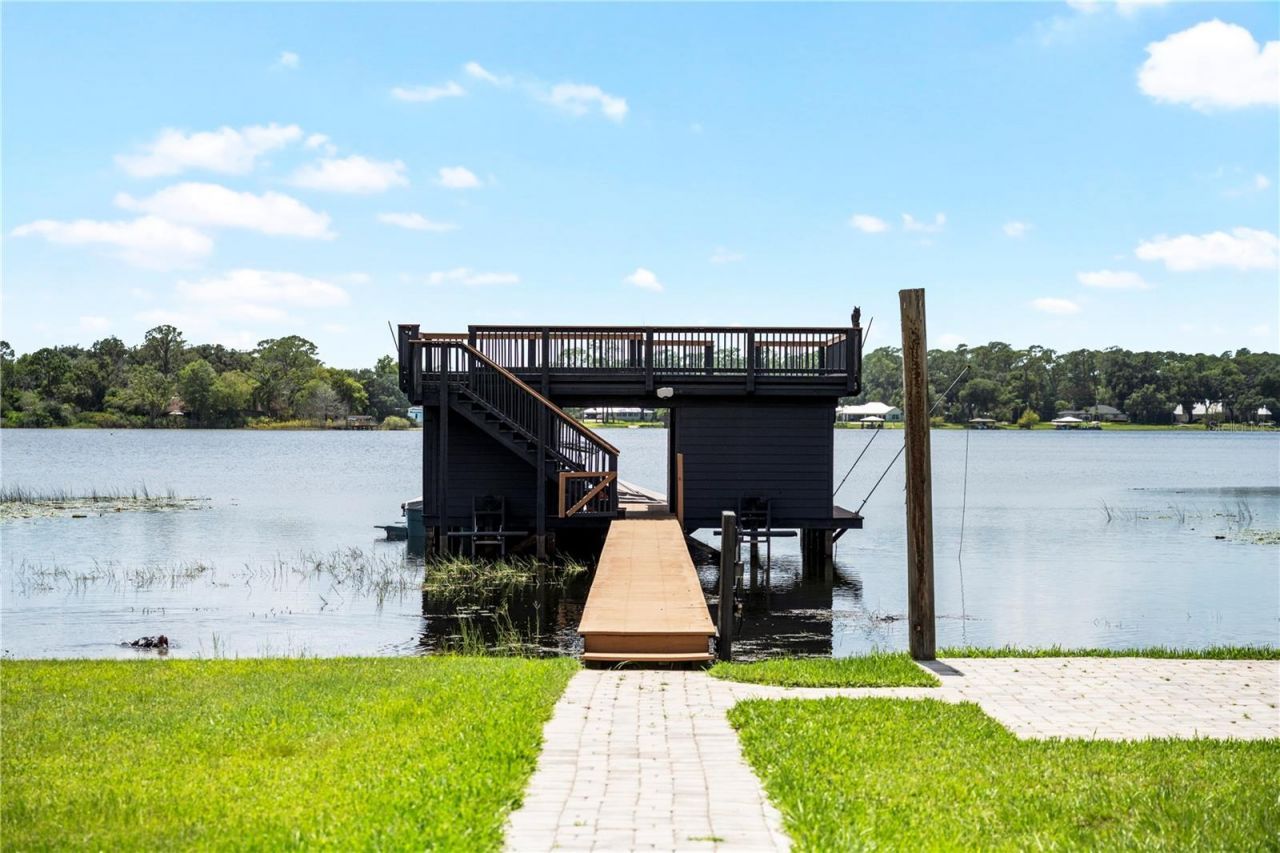 736 Lake Winnemissett Drive, Deland, FL 32724 Photo