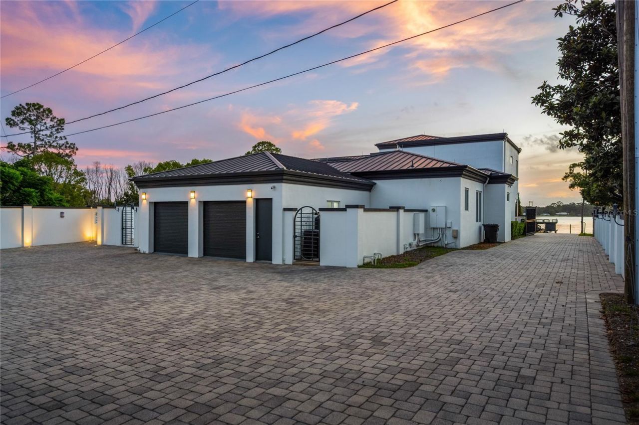 736 Lake Winnemissett Drive, Deland, FL 32724 Photo